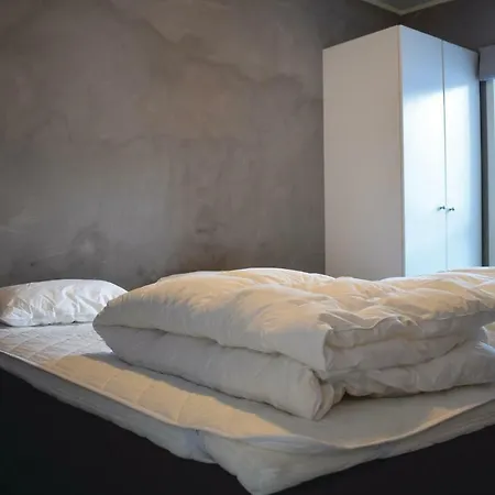 Two-bedroom In Appartement *